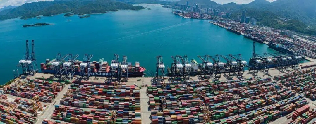 2022年深圳港的发展及现状(国际海运世界港口吞吐量如何?)
