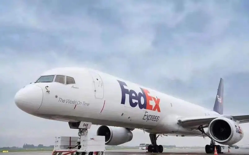 中国到俄罗斯多少公里?(发国际快递到俄罗斯要几天?)