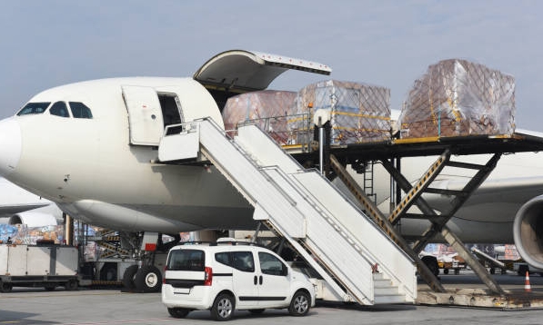 欧洲空派快递专线怎么收费?(国际空运专线到欧洲要多少钱)