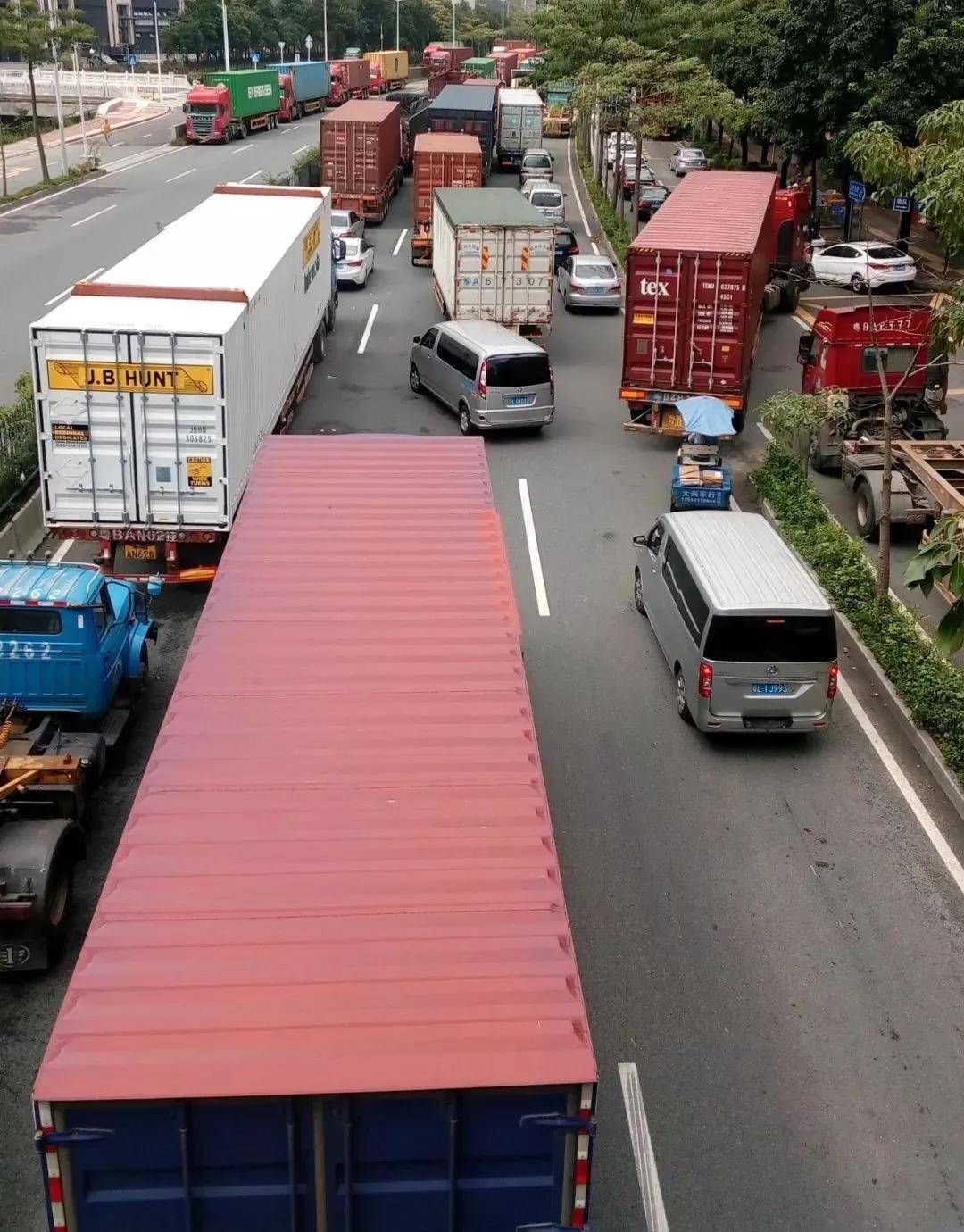 中秋国庆双节将至,外贸货代缺柜缺拖车和码头爆堵了!